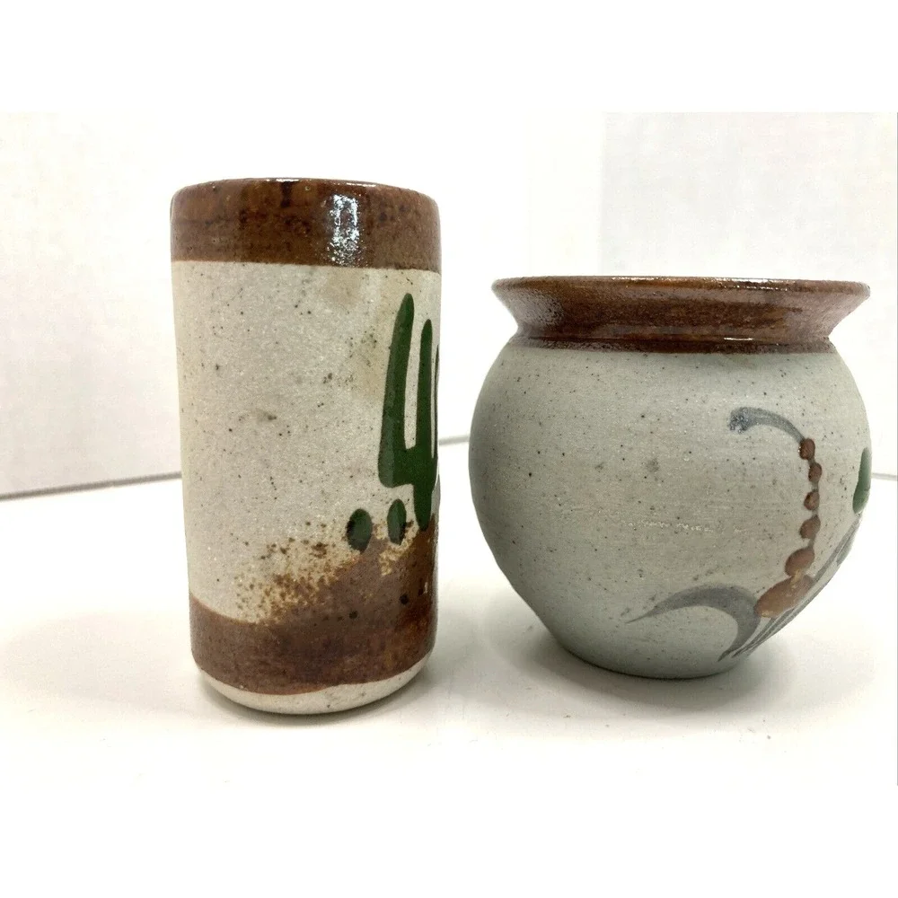 Vintage Mexico Tonala Hand Painted Floral Pottery Mini Bud Vase 2.5